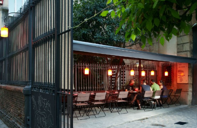 Dos Palillos